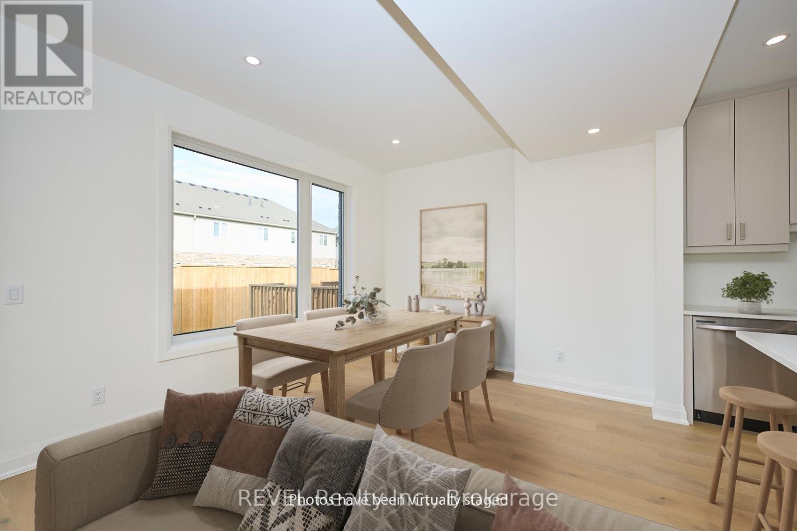 7453 Matteo Drive, Niagara Falls (Brown), Ontario  L2H 3T3 - Photo 14 - X12444045