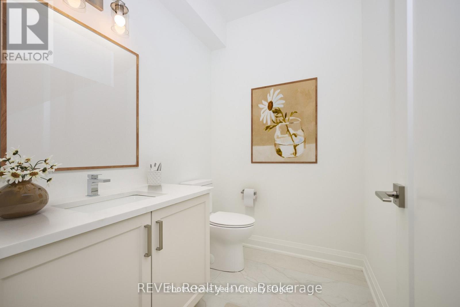 7453 Matteo Drive, Niagara Falls (Brown), Ontario  L2H 3T3 - Photo 9 - X12444045