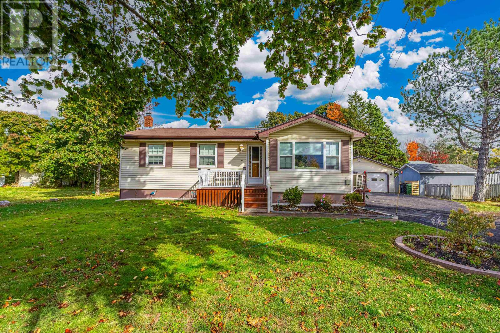 232 Mount Edward Road, Charlottetown, Prince Edward Island  C1A 5T6 - Photo 2 - 202526204