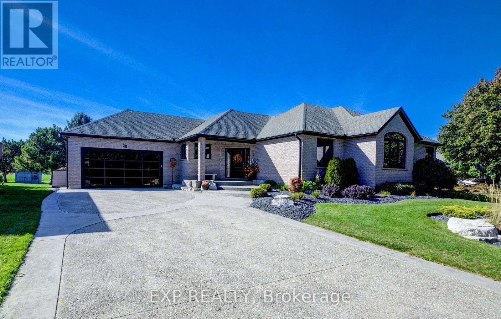 28 Musselman Crescent, Woolwich, Ontario  N0B 1N0 - Photo 2 - X12471769