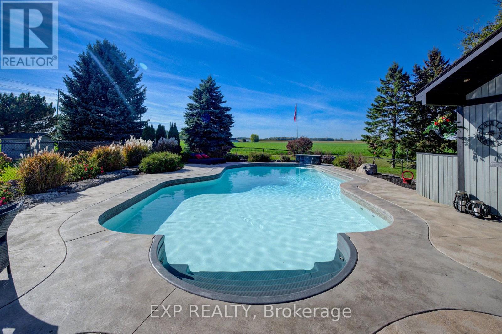 28 Musselman Crescent, Woolwich, Ontario  N0B 1N0 - Photo 35 - X12471769