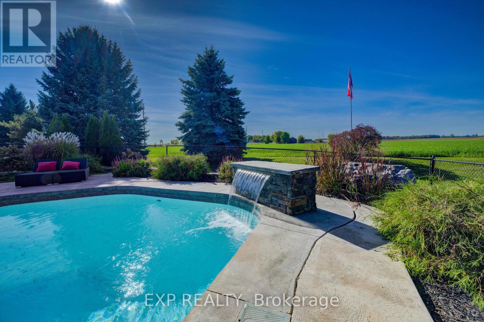 28 Musselman Crescent, Woolwich, Ontario  N0B 1N0 - Photo 40 - X12471769