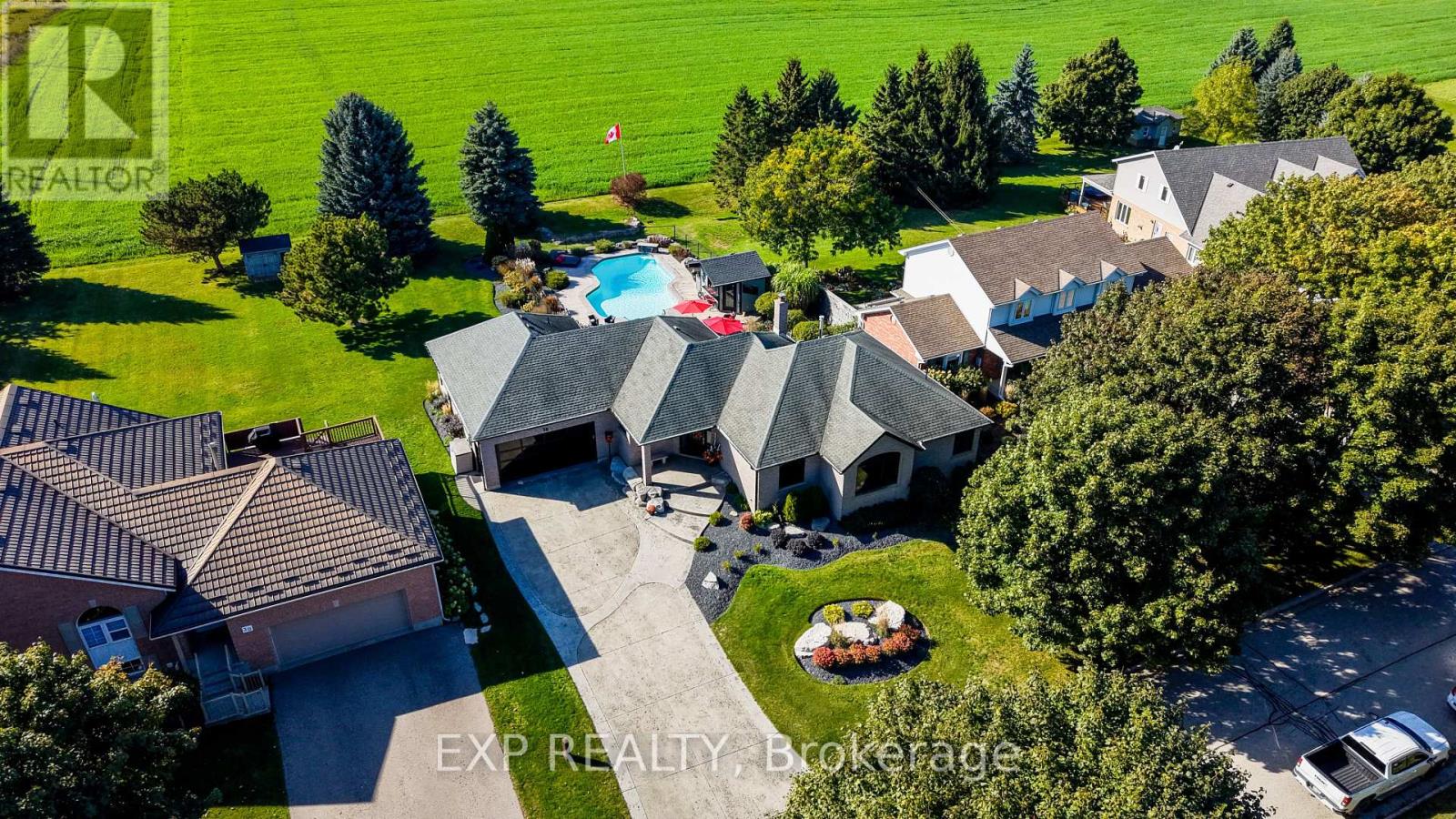 28 Musselman Crescent, Woolwich, Ontario  N0B 1N0 - Photo 44 - X12471769