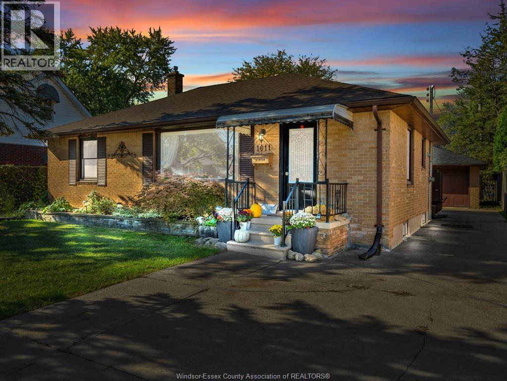 1011 Isabelle Place, Windsor, Ontario  N8S 3B1 - Photo 1 - 25026595