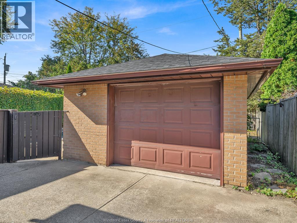 1011 Isabelle Place, Windsor, Ontario  N8S 3B1 - Photo 28 - 25026595