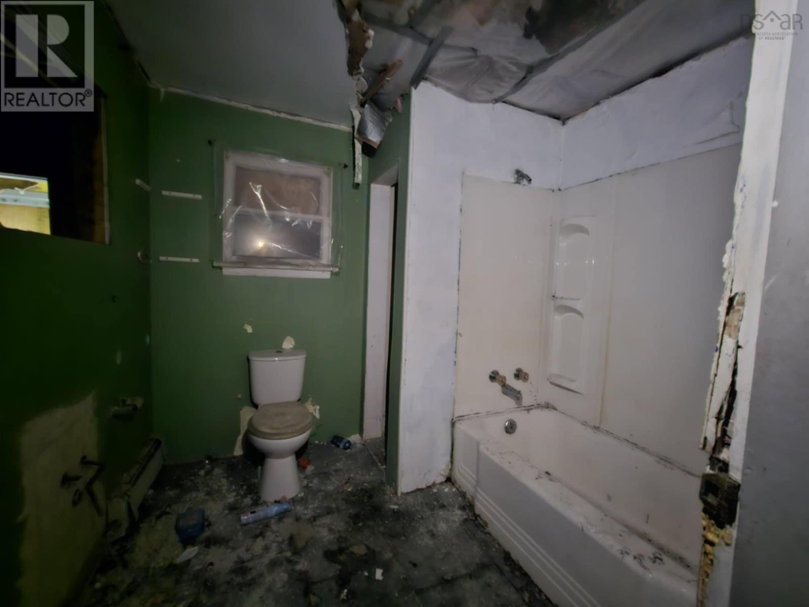 103 Ocean Avenue, Glace Bay, Nova Scotia  B1A 3V5 - Photo 17 - 202513665