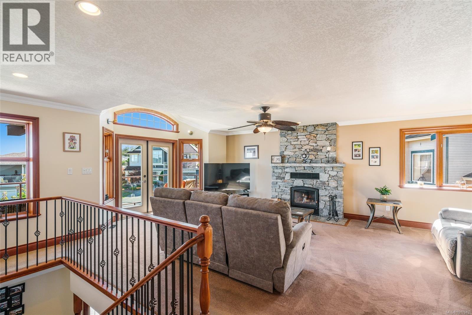 526 Douglas Pl, Ladysmith, British Columbia  V9G 2B9 - Photo 3 - 1017682