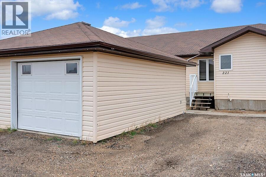 221 221 South Front Street, Pense, Saskatchewan  S0G 3W0 - Photo 1 - SK020918