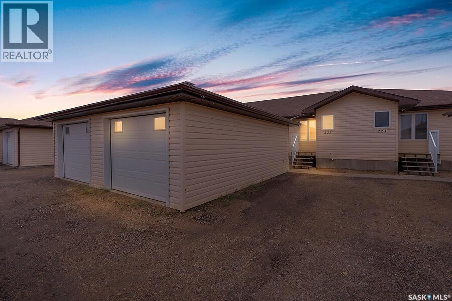 221 221 South Front Street, Pense, Saskatchewan  S0G 3W0 - Photo 2 - SK020918