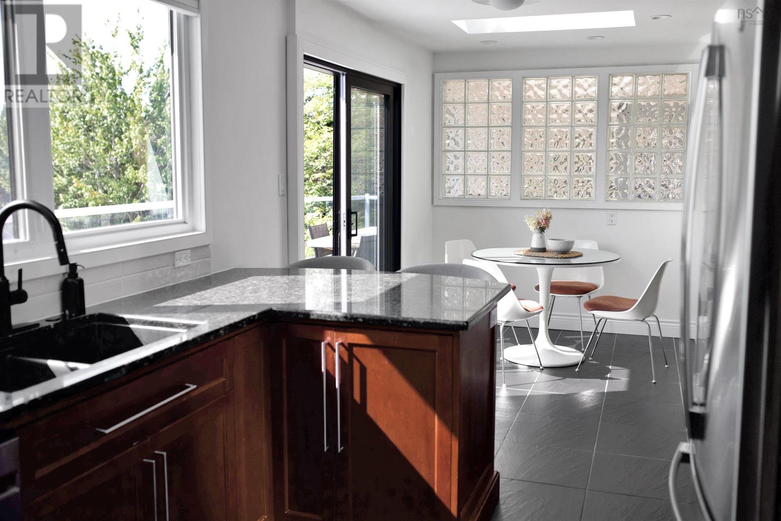 214 Hillside Drive, Boutiliers Point, Nova Scotia  B3Z 1W8 - Photo 11 - 202524060