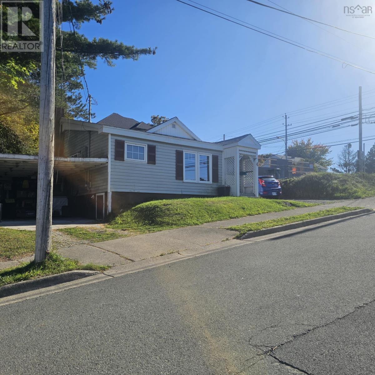 4 Spring Street, Sydney, Nova Scotia  B1P 3P2 - Photo 2 - 202525897