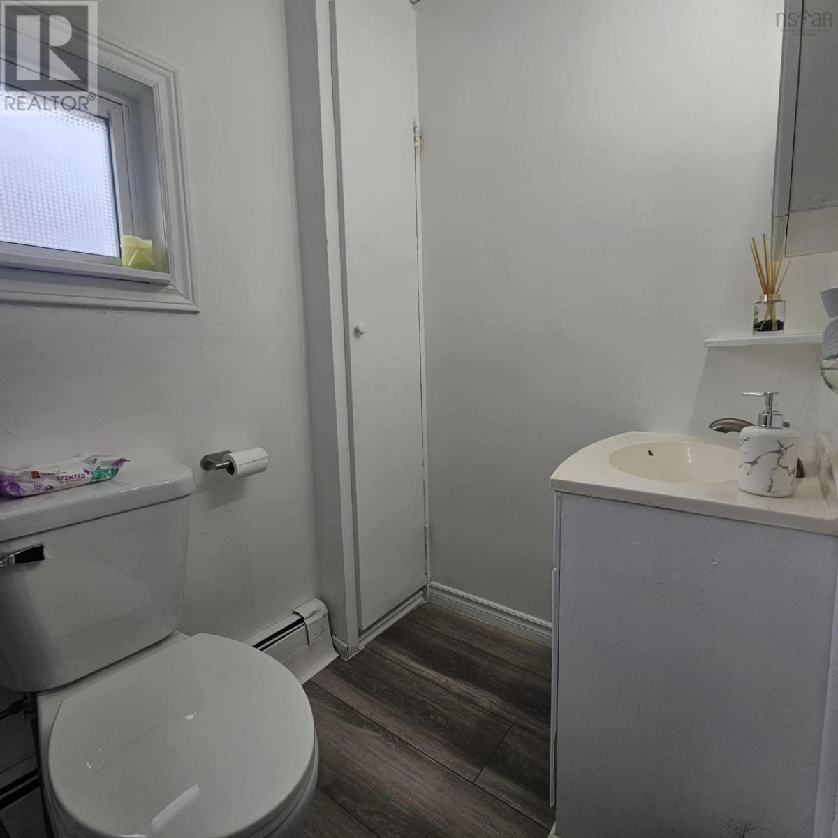 4 Spring Street, Sydney, Nova Scotia  B1P 3P2 - Photo 8 - 202525897