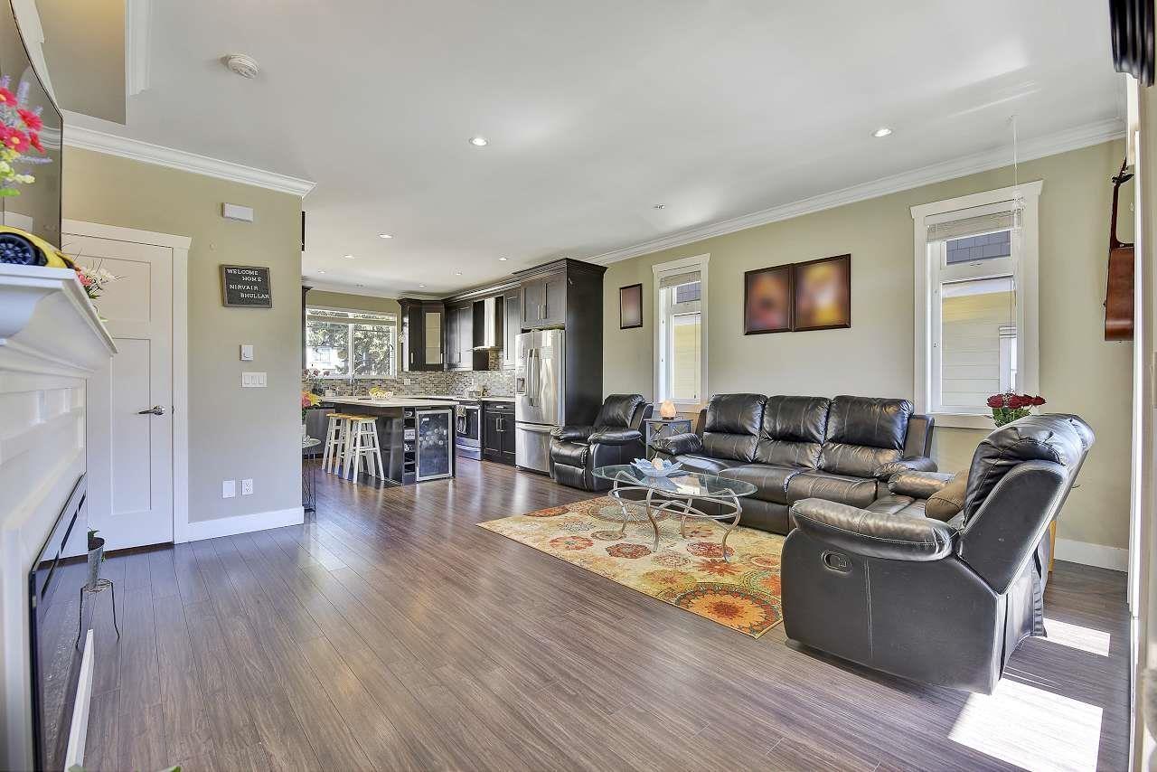 6 14285 64 Avenue, Surrey, British Columbia  V3W 1Z2 - Photo 3 - R3059615