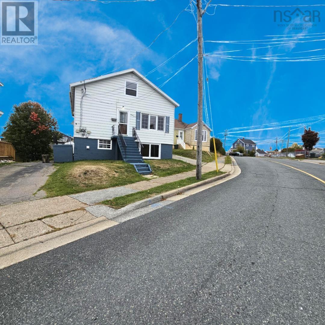 97 Fisher Street, Sydney, Nova Scotia  B1N 1R2 - Photo 3 - 202526127