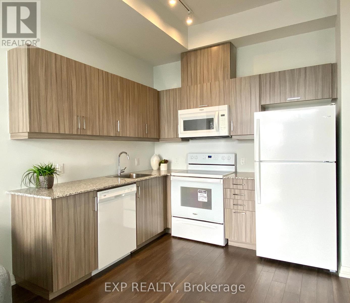 2703 - 30 Meadowglen Place, Toronto, Ontario  M1G 0A6 - Photo 11 - E12471710