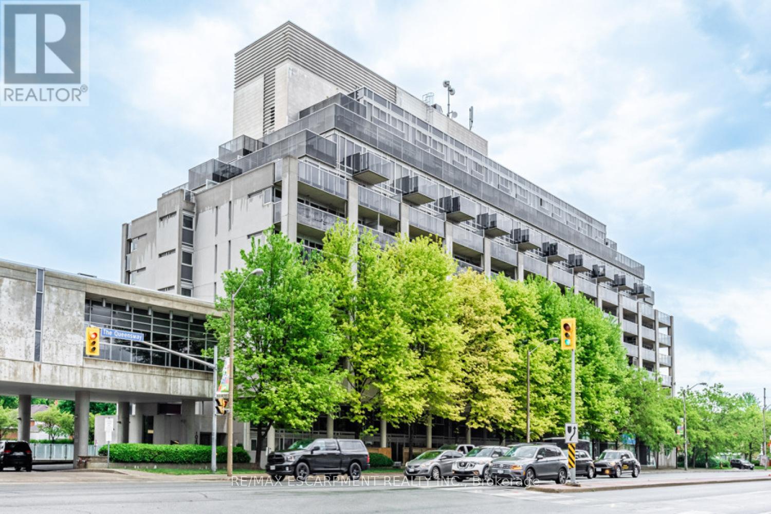 312 - 1040 THE QUEENSWAY, Toronto, Ontario