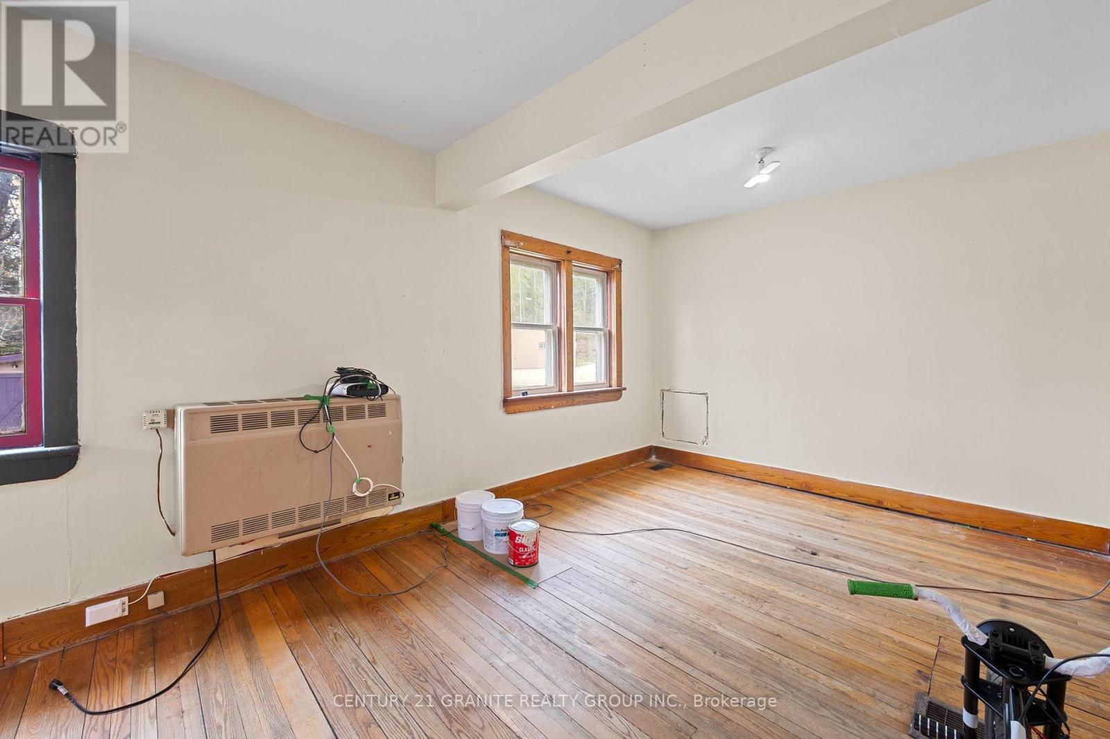 185 Hastings Street N, Bancroft (Bancroft Ward), Ontario  K0L 1C0 - Photo 6 - X12471951