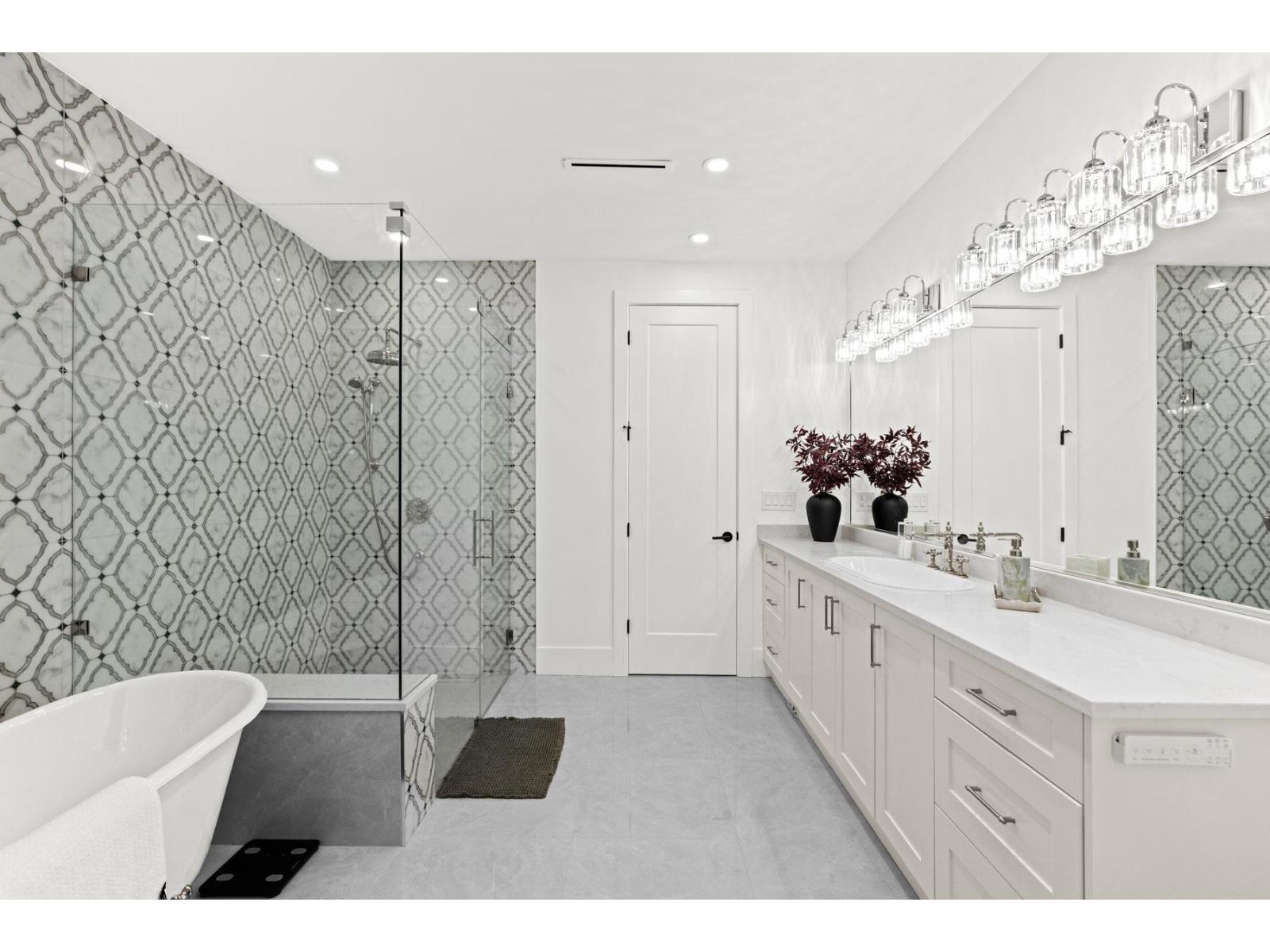 19890 16 Avenue, Langley, British Columbia  V2Z 1K1 - Photo 25 - R3057179