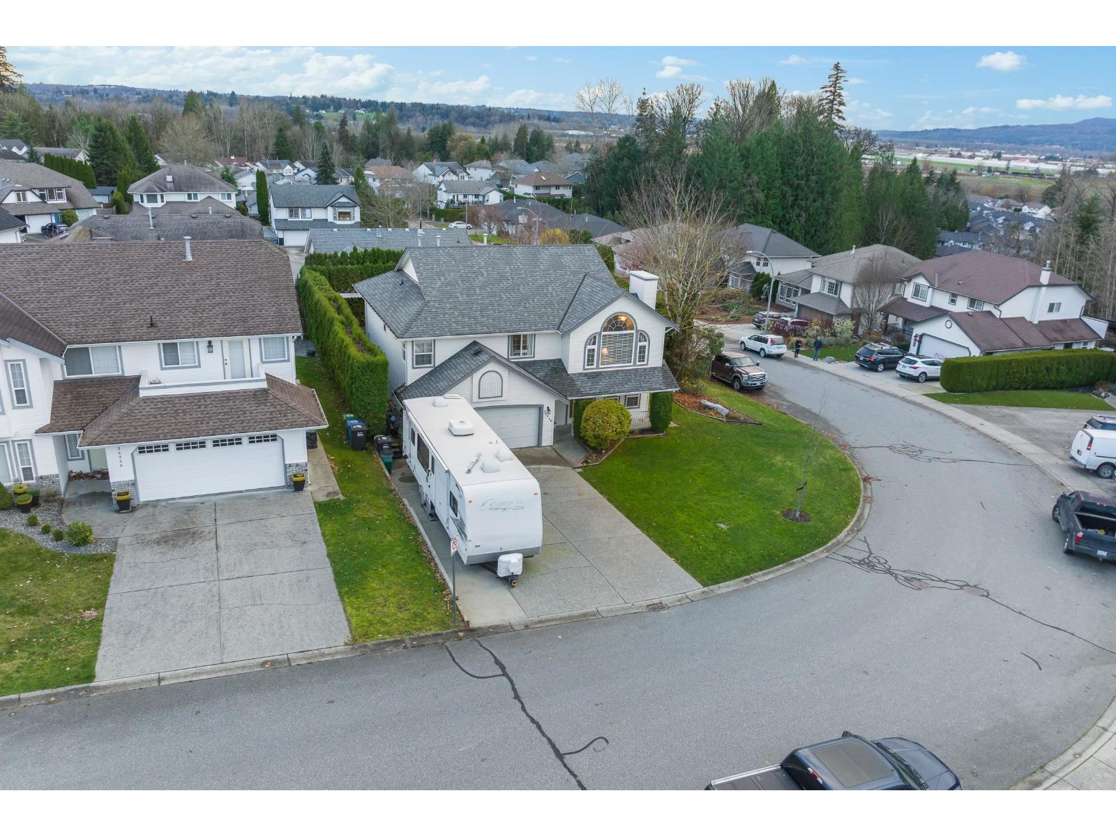 34946 Millar Crescent, Abbotsford, British Columbia  V2S 7K5 - Photo 2 - R3059517