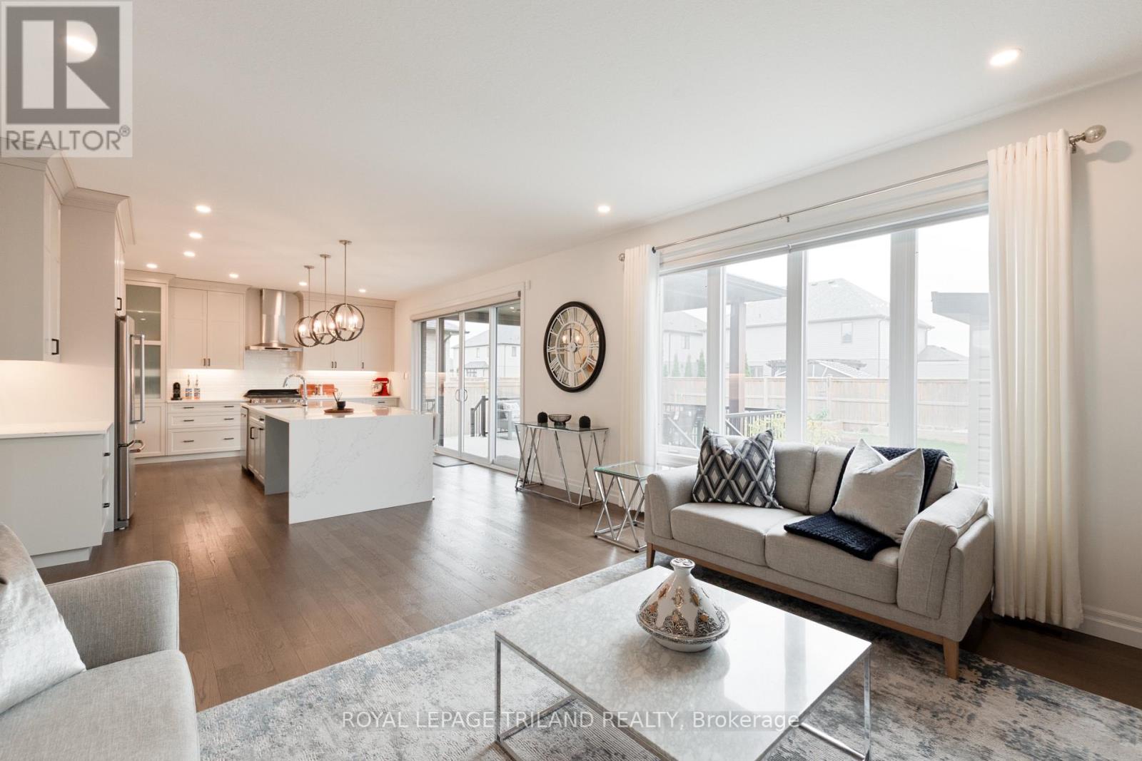 6447 Storey Chase, London South, Ontario  N6P 0G3 - Photo 10 - X12471949