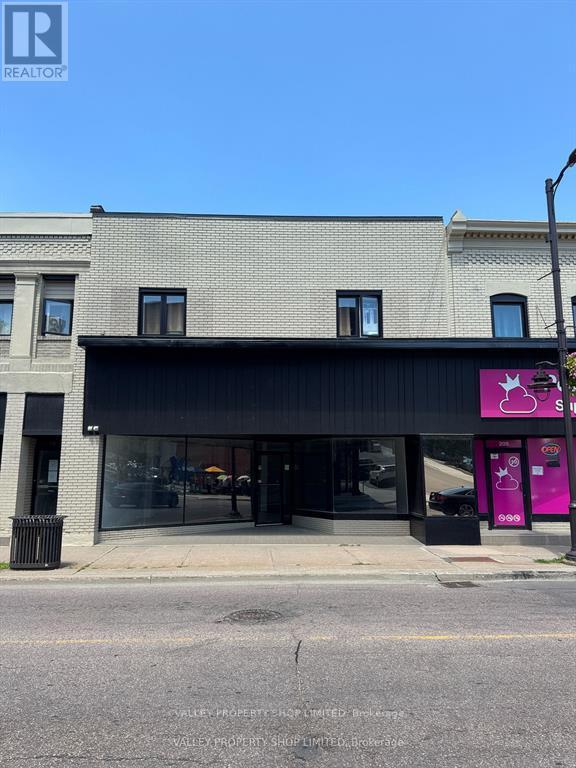 213 Pembroke Street W, Pembroke, Ontario  K8A 5N1 - Photo 1 - X12471971