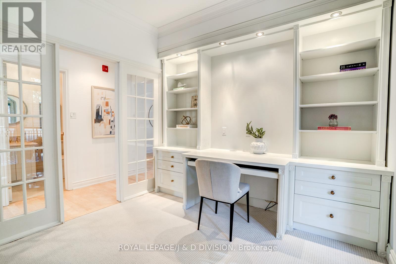 202b - 2 Doncliffe Place, Toronto, Ontario  M4N 2R1 - Photo 23 - C12471867