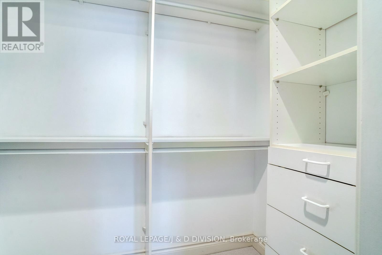 202b - 2 Doncliffe Place, Toronto, Ontario  M4N 2R1 - Photo 27 - C12471867