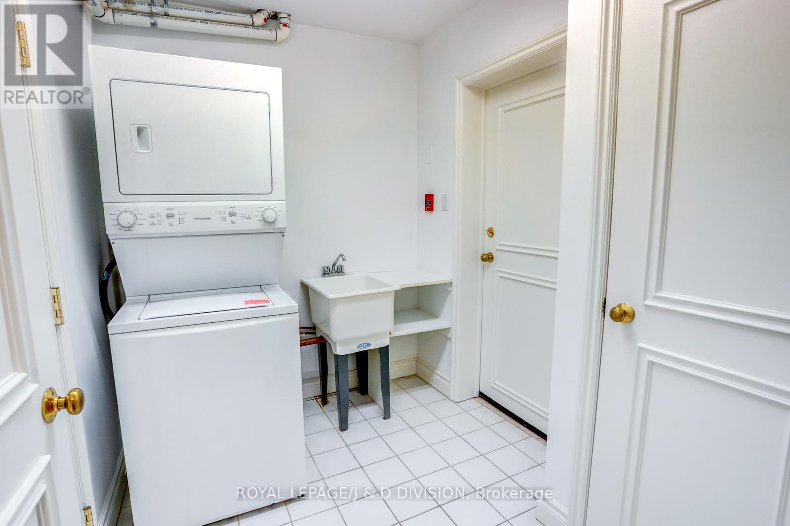 202b - 2 Doncliffe Place, Toronto, Ontario  M4N 2R1 - Photo 37 - C12471867