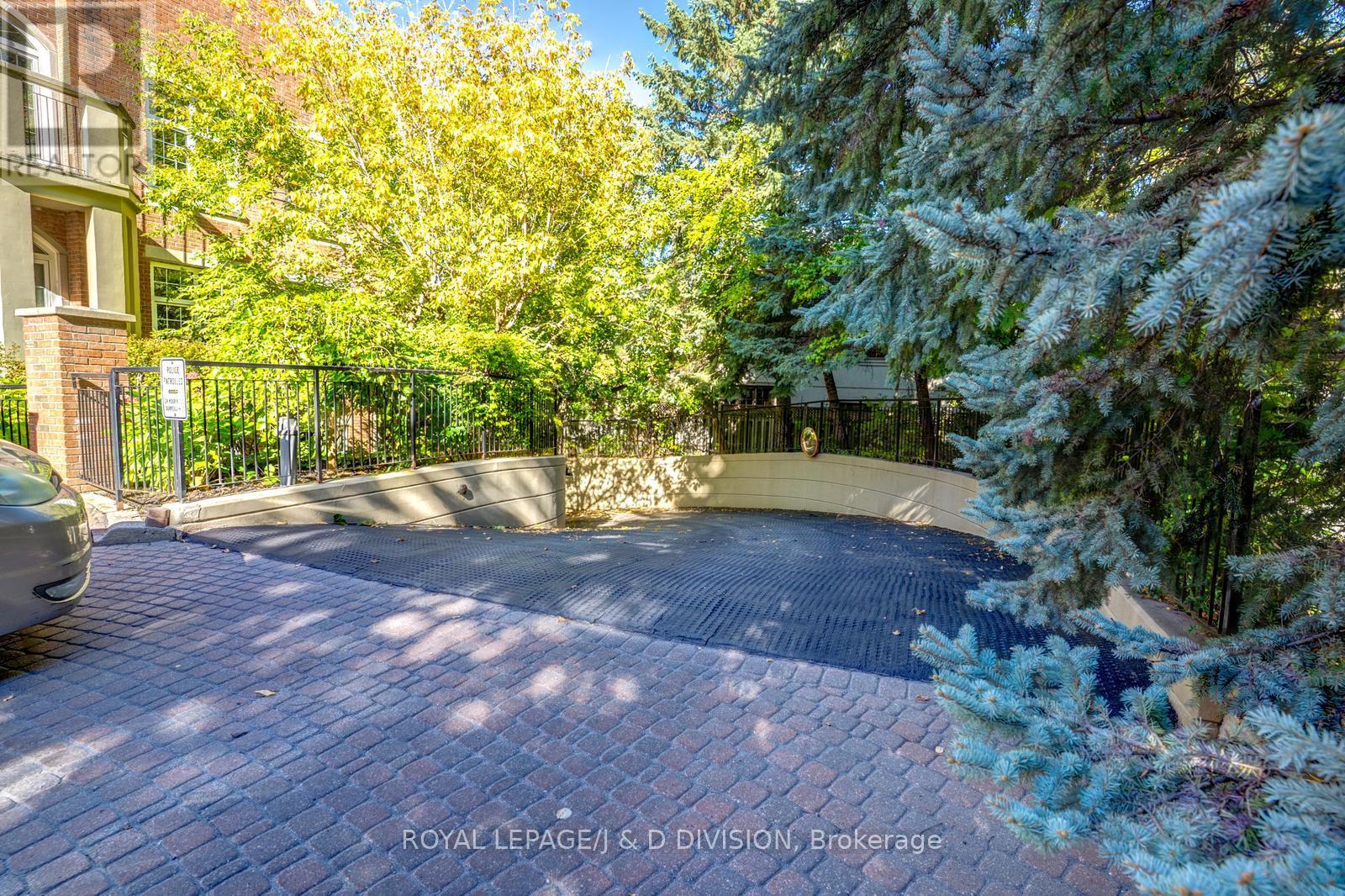 202b - 2 Doncliffe Place, Toronto, Ontario  M4N 2R1 - Photo 48 - C12471867