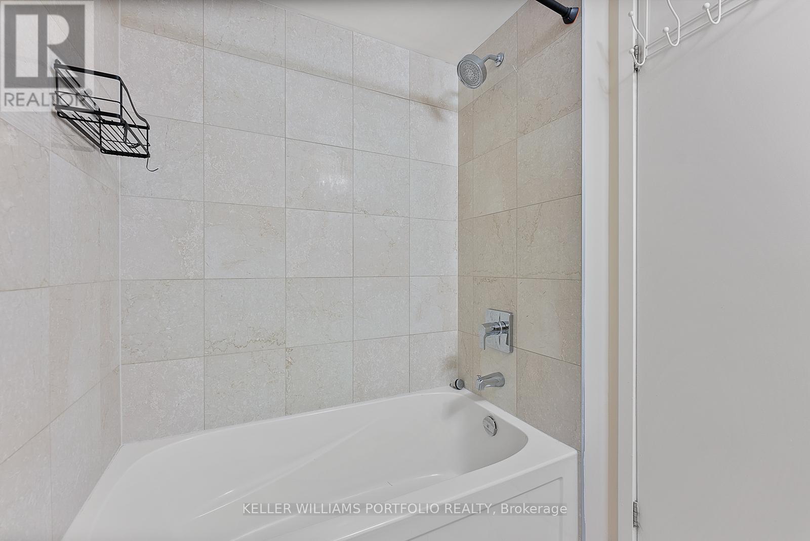 4205 - 12 York Street, Toronto, Ontario  M5J 0A9 - Photo 18 - C12471877