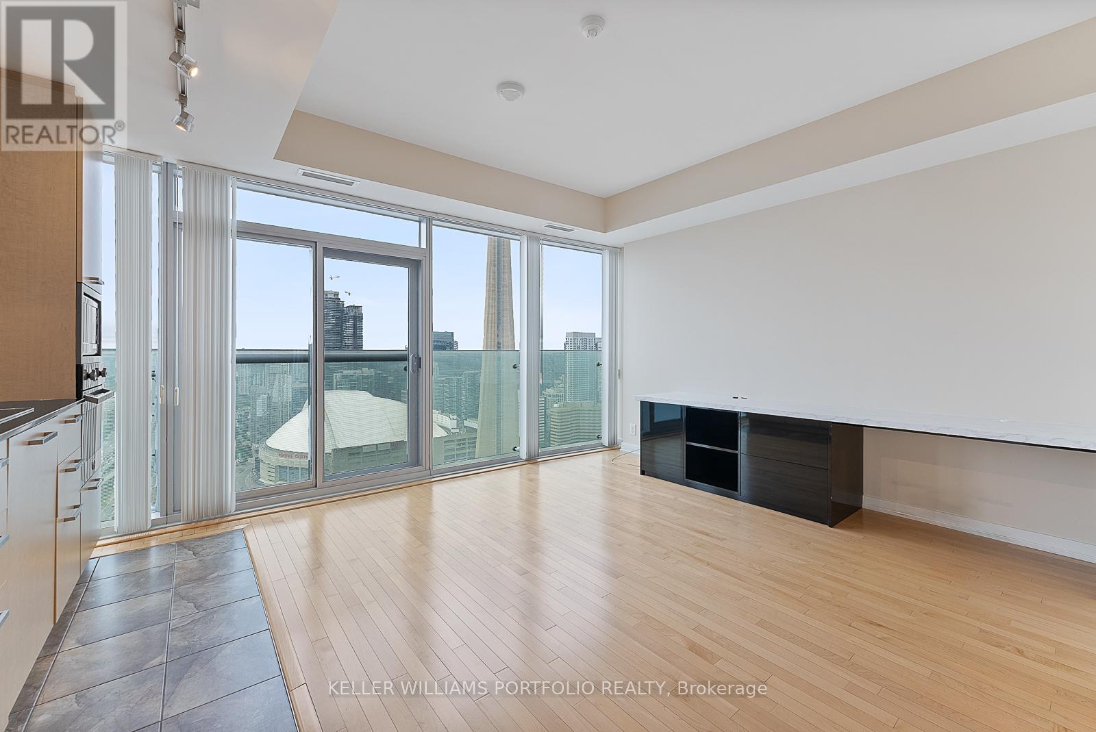 4205 - 12 York Street, Toronto, Ontario  M5J 0A9 - Photo 5 - C12471877