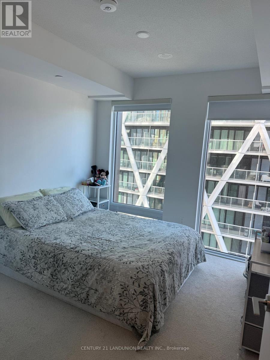 2707 - 238 Simcoe Street, Toronto, Ontario  M5T 0E2 - Photo 6 - C12471882
