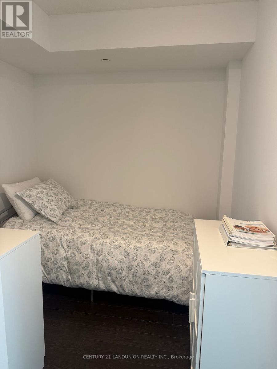 2707 - 238 Simcoe Street, Toronto, Ontario  M5T 0E2 - Photo 7 - C12471882