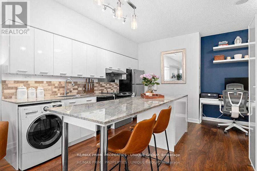 2207 - 29 Singer Court, Toronto (Bayview Village), Ontario  M2K 0B3 - Photo 14 - C12471887