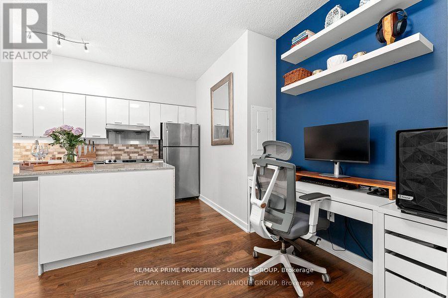 2207 - 29 Singer Court, Toronto (Bayview Village), Ontario  M2K 0B3 - Photo 4 - C12471887