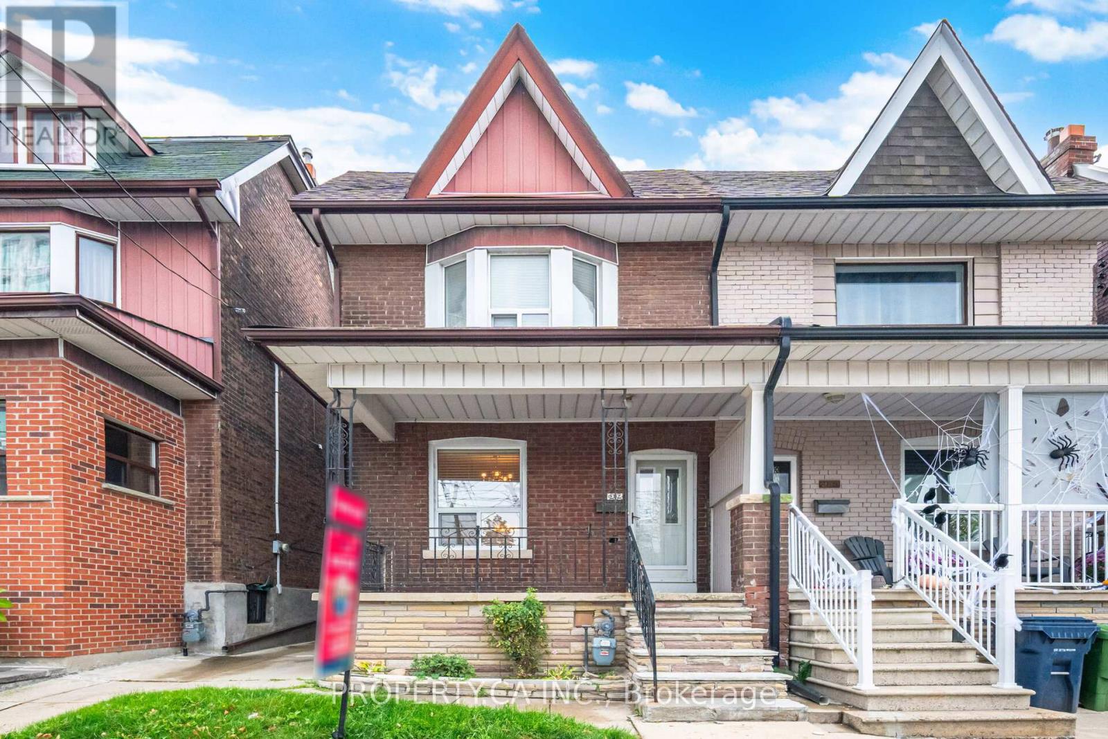 957 DUFFERIN STREET, Toronto, Ontario