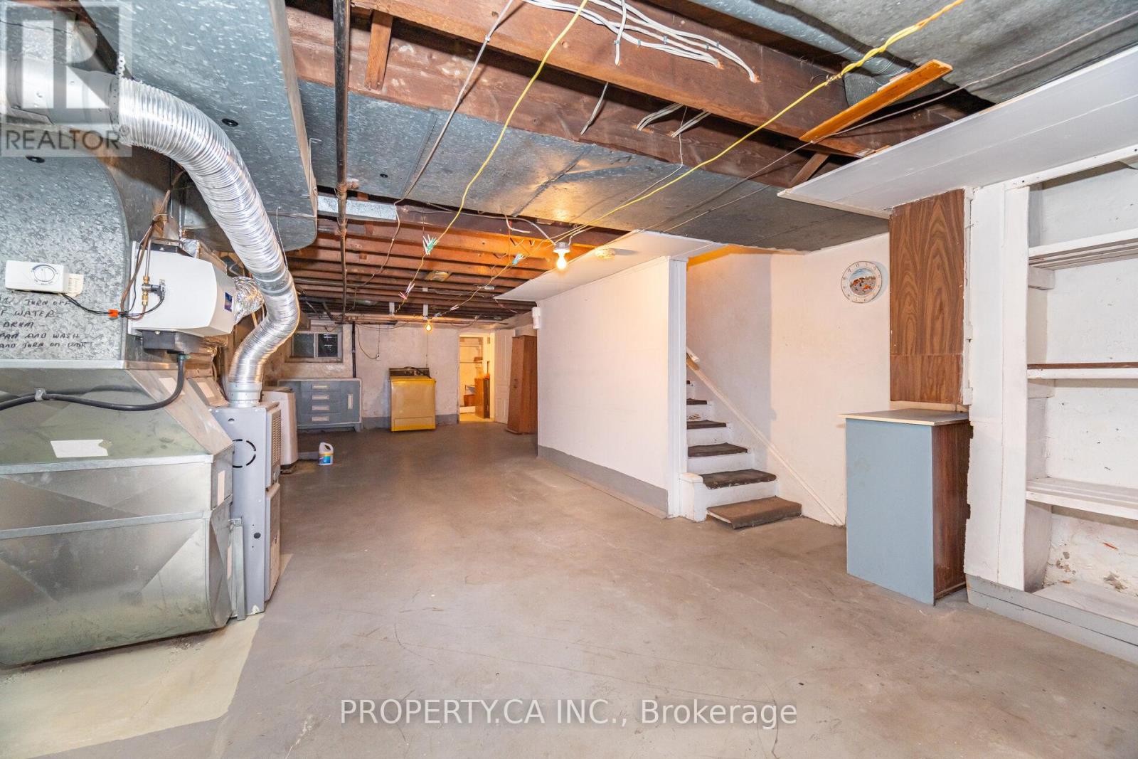 957 Dufferin Street, Toronto, Ontario  M6H 4B2 - Photo 18 - C12471908