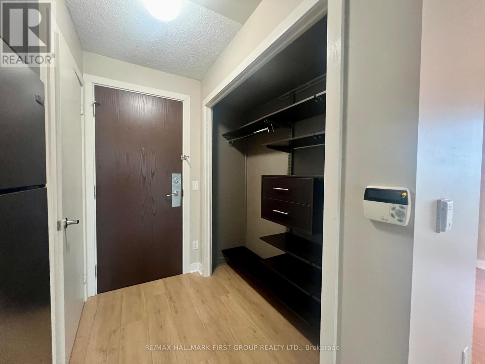 1111 - 80 Western Battery Road, Toronto, Ontario  M6K 3S1 - Photo 2 - C12471914