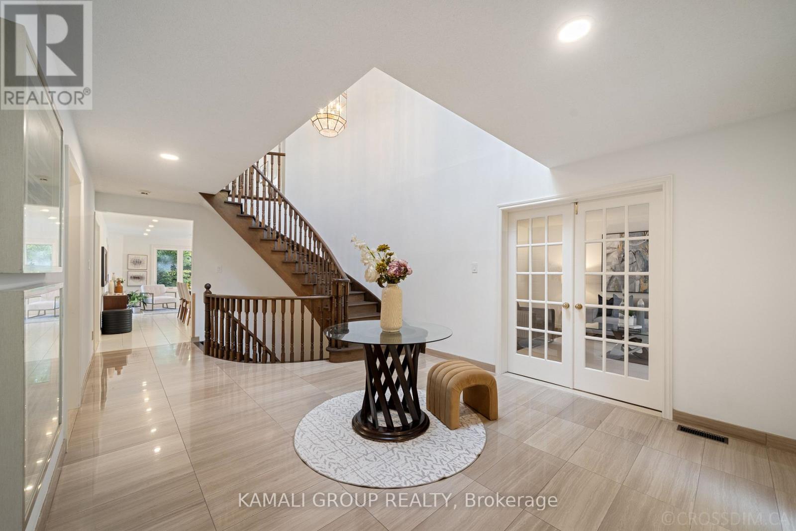 287 Dunview Avenue, Toronto (Willowdale East), Ontario  M2N 4J4 - Photo 4 - C12471941