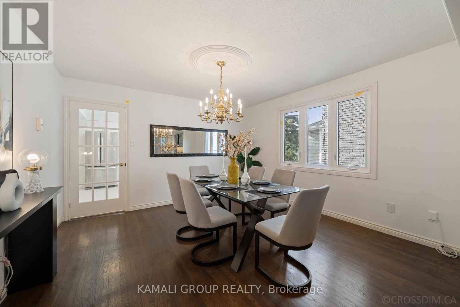 287 Dunview Avenue, Toronto (Willowdale East), Ontario  M2N 4J4 - Photo 9 - C12471941