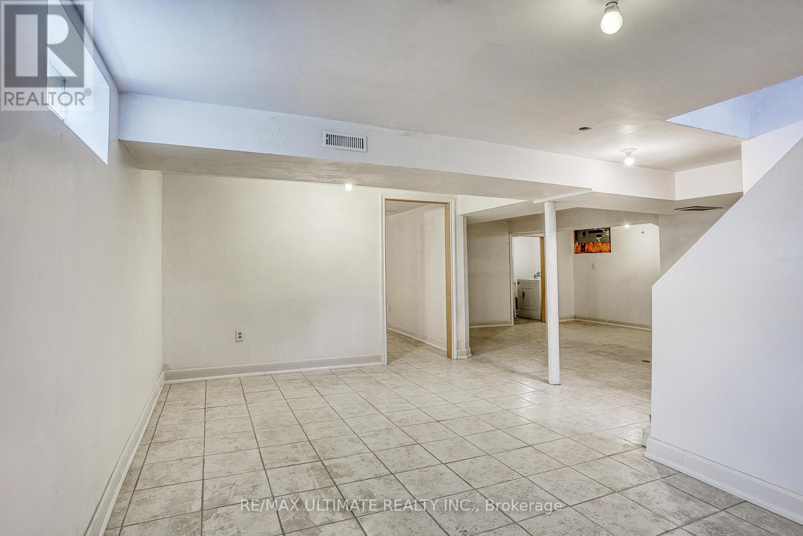 40 Treverton Drive, Toronto, Ontario  M1K 3S6 - Photo 28 - E12471826