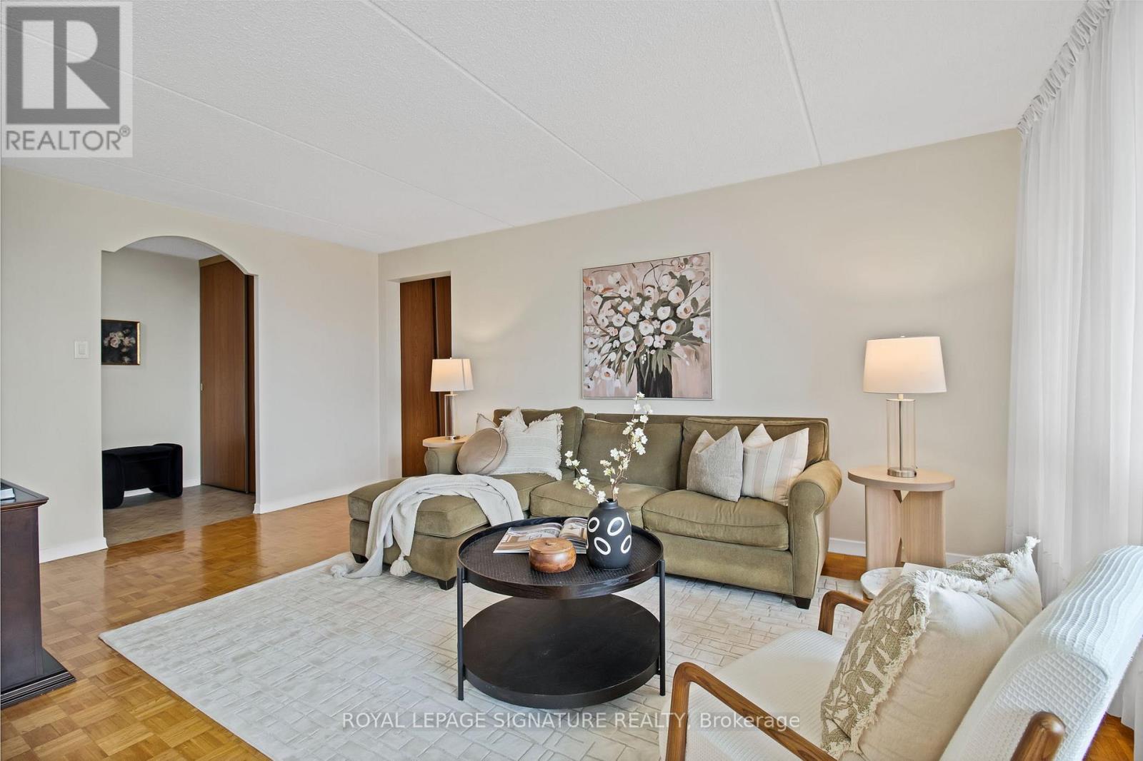 802 - 2 Glamorgan Avenue, Toronto, Ontario  M1P 2M8 - Photo 7 - E12471833