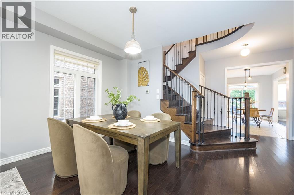 19 Mcknight Avenue, Waterdown, Ontario  L8B 0R5 - Photo 10 - 40780655