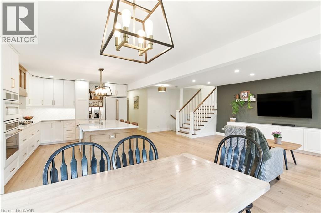 210 Northlake Drive, Waterloo, Ontario  N2V 1A8 - Photo 14 - 40780471