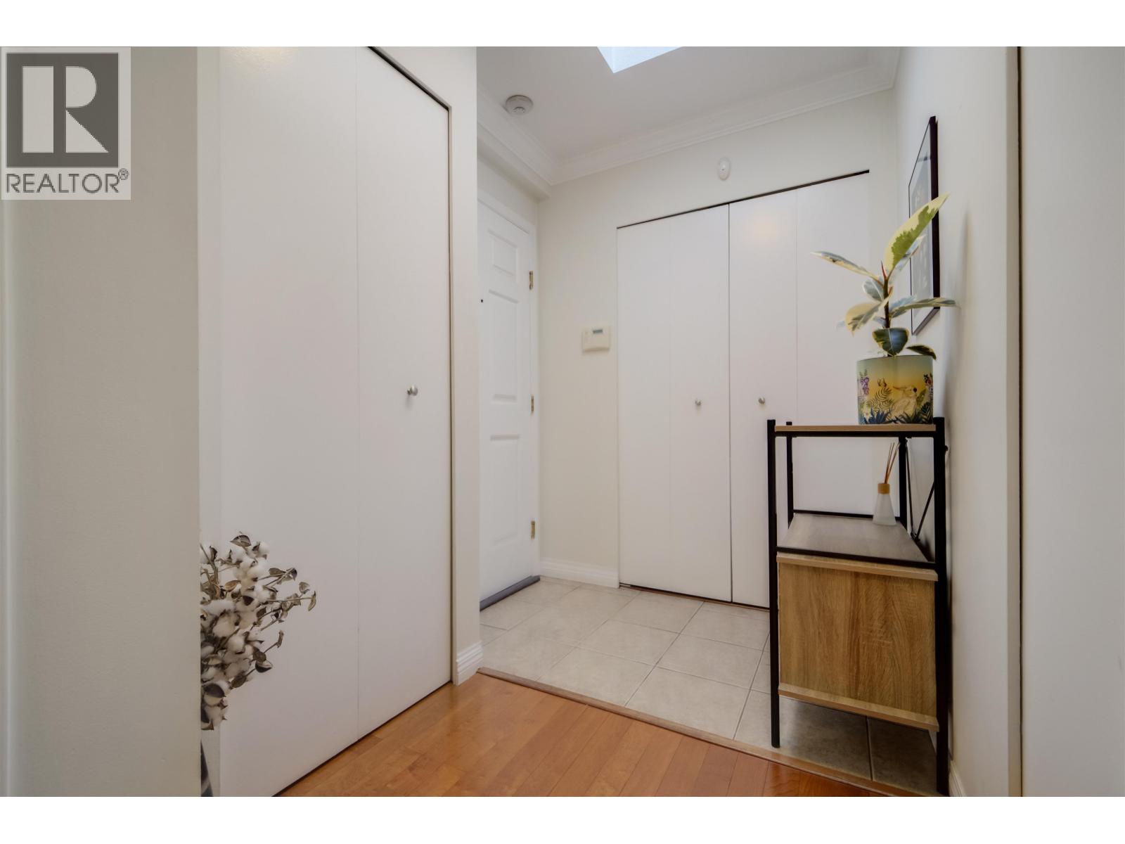 301 1868 E 11th Avenue, Vancouver, British Columbia  V5N 1Z1 - Photo 12 - R3059899