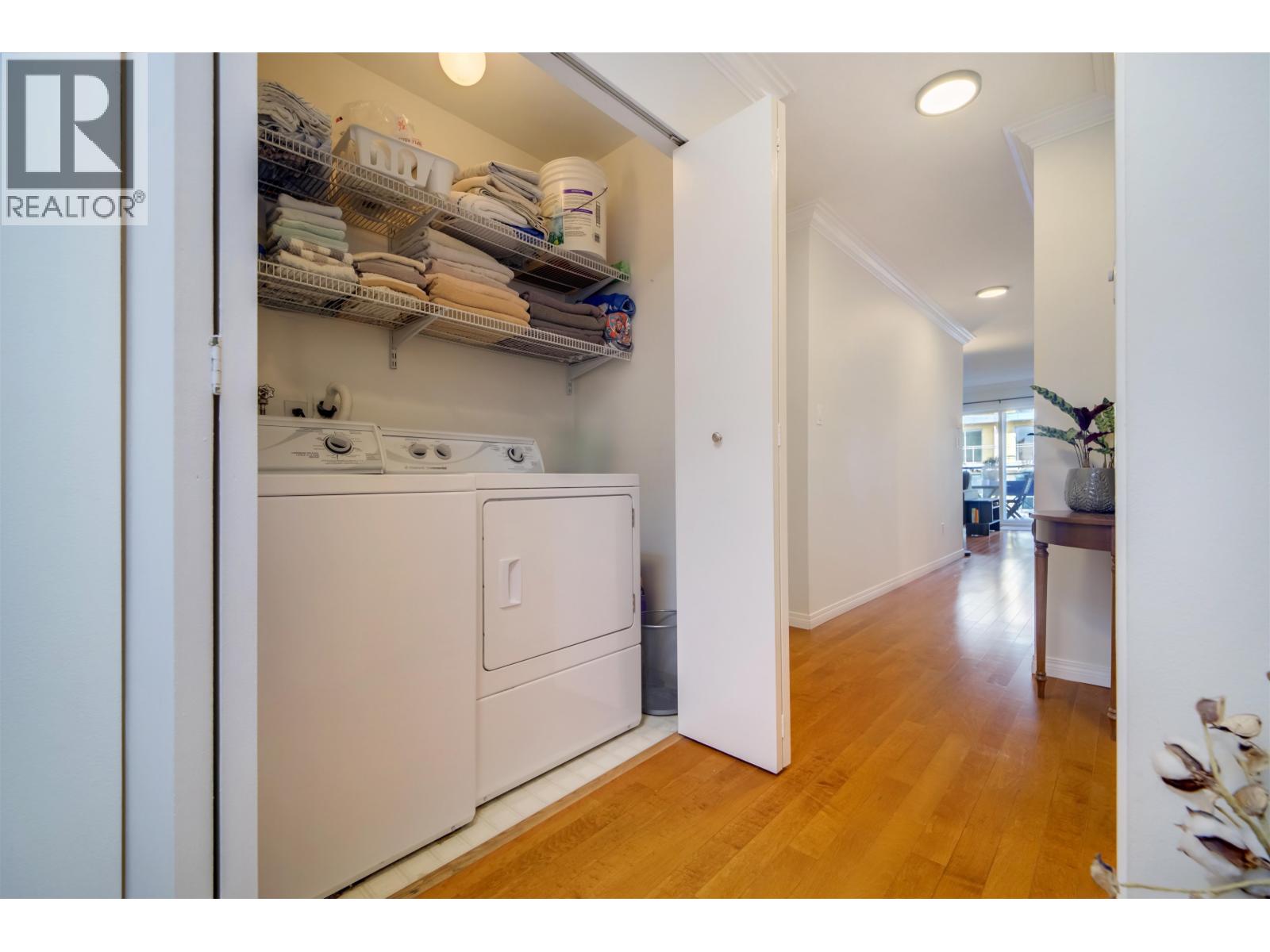 301 1868 E 11th Avenue, Vancouver, British Columbia  V5N 1Z1 - Photo 13 - R3059899