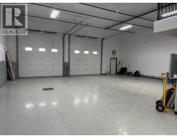 6, 64146 393 LOOP E Avenue E