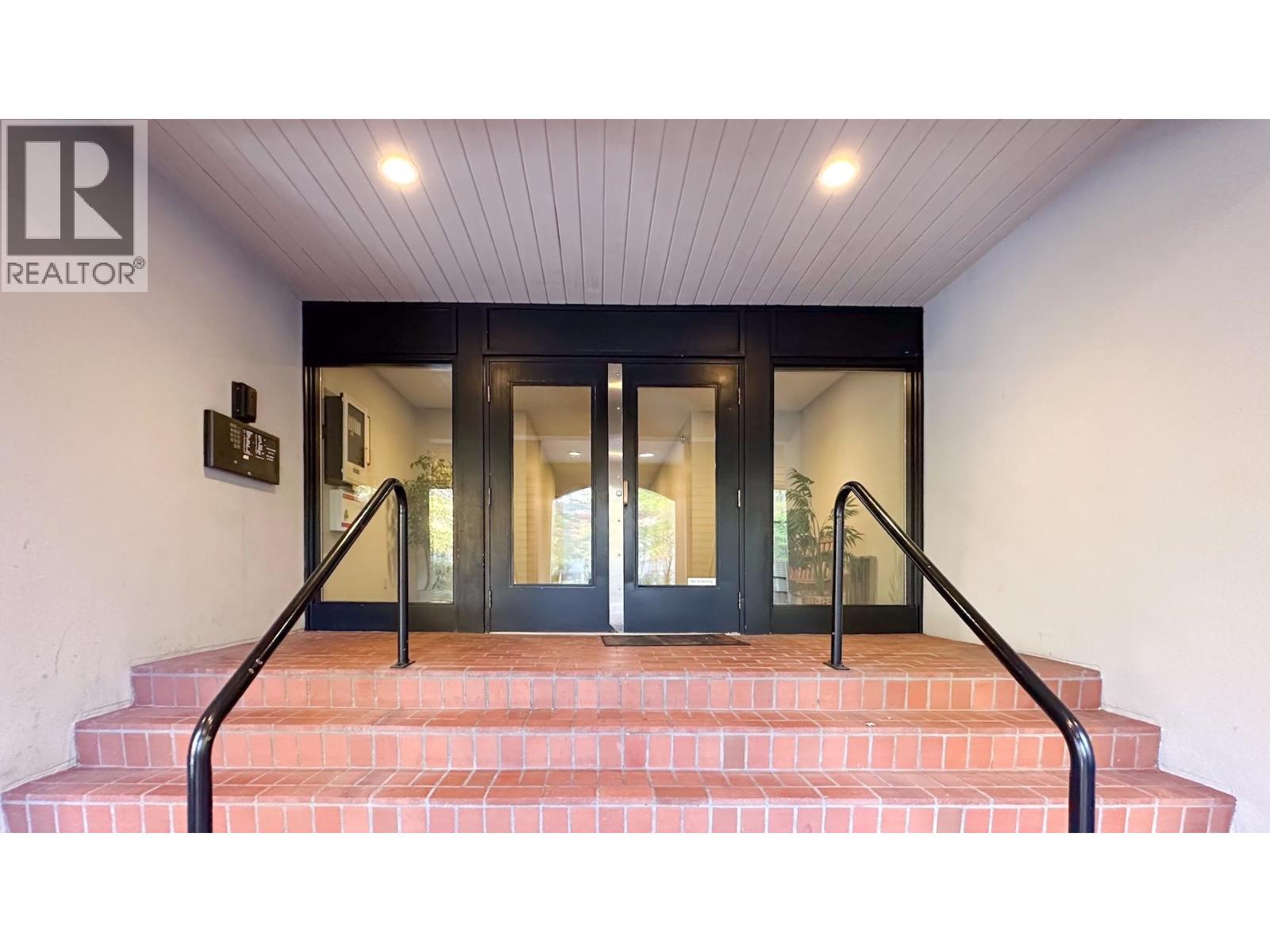 305 7457 Moffatt Road, Richmond, British Columbia  V6Y 1X9 - Photo 2 - R3058703