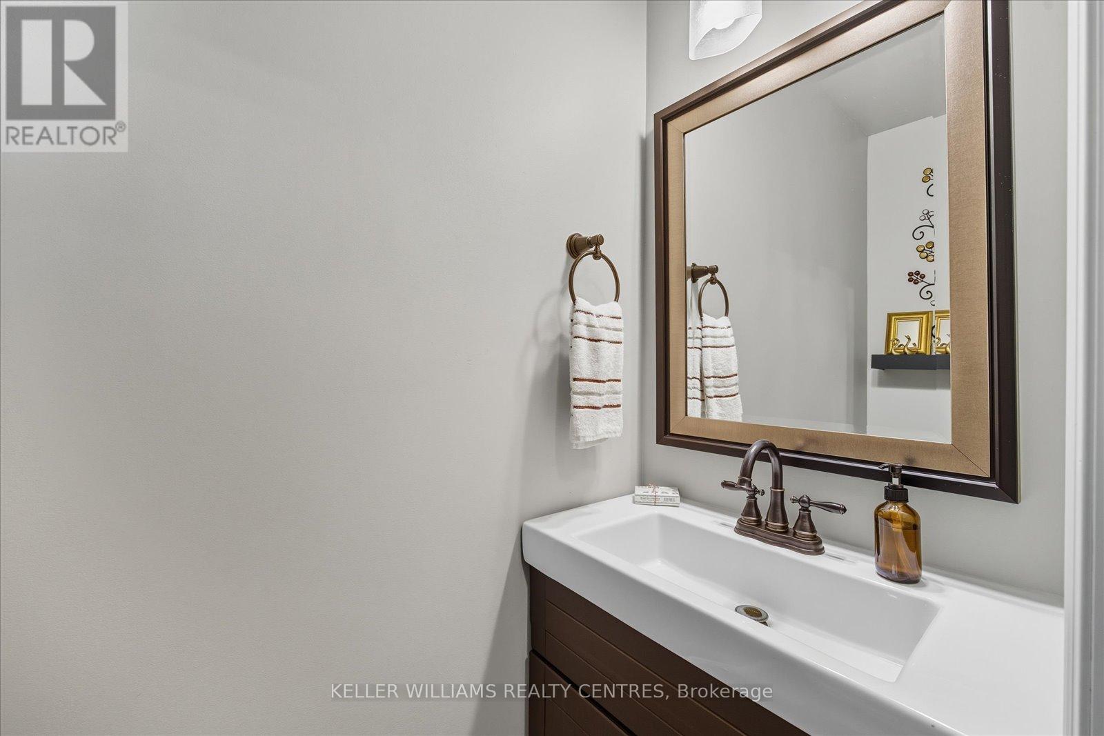 261 Queen Street, Newmarket, Ontario  L3Y 2G1 - Photo 26 - N12471837