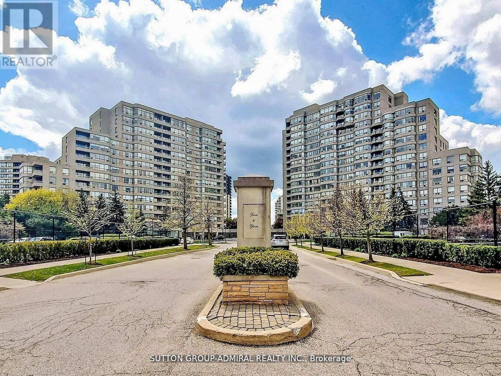 401 - 11 Townsgate Drive, Vaughan, Ontario  L4J 8G4 - Photo 24 - N12471842